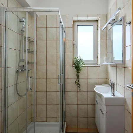 Elli Downtown Apartamento *